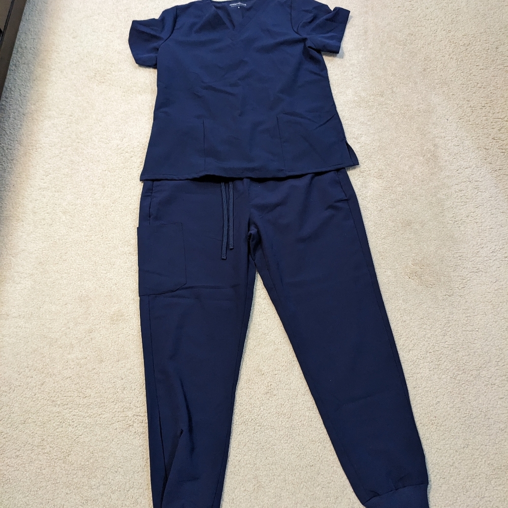 EUC Mandala Scrub Set